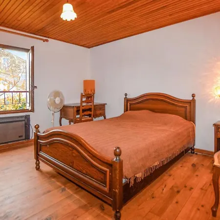 Feriehus Lovely In Anghione With Kitchen Aghione